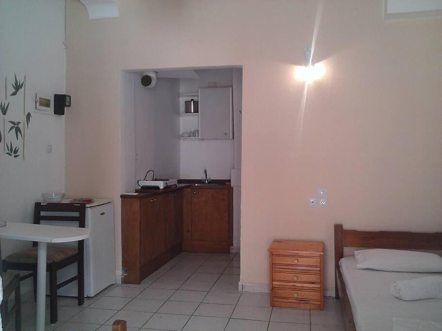 Studio 10 Minutes From The Center Of Heraklion. Apartment Bagian luar foto
