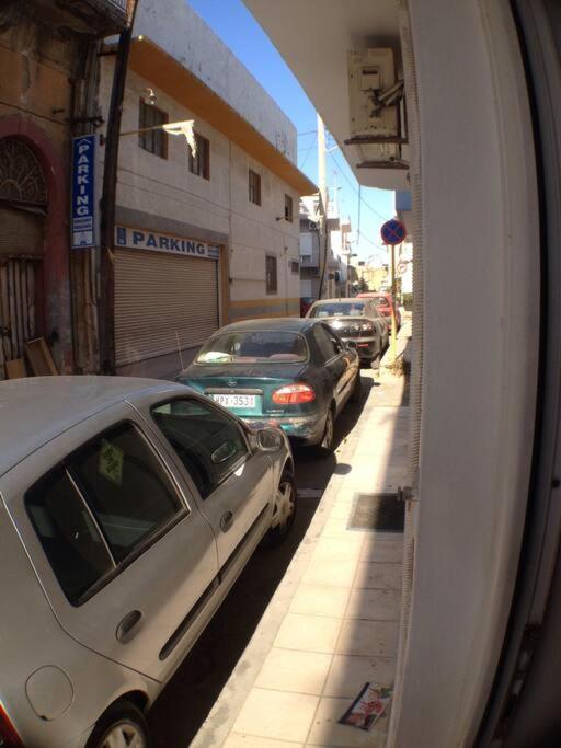 Studio 10 Minutes From The Center Of Heraklion. Apartment Bagian luar foto